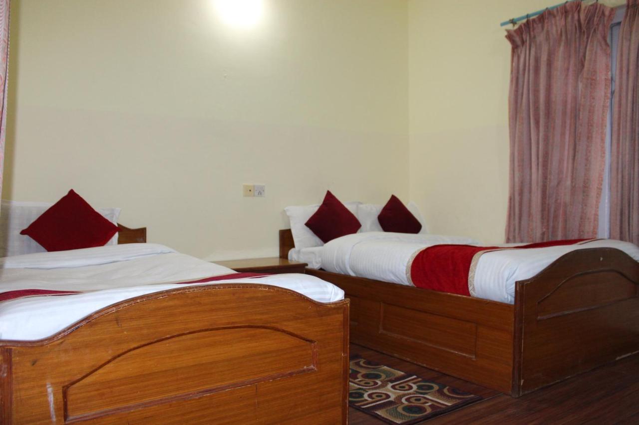 Hotel Snow Leopard Похара Екстериор снимка
